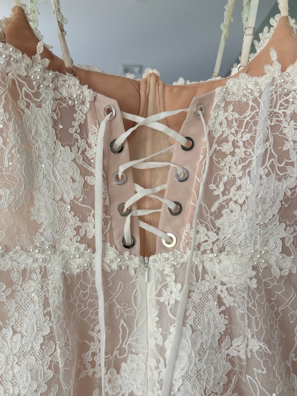 LARA White Lace Sheer Corset Mini Dress with Floral Applique - Picture 6 of 9